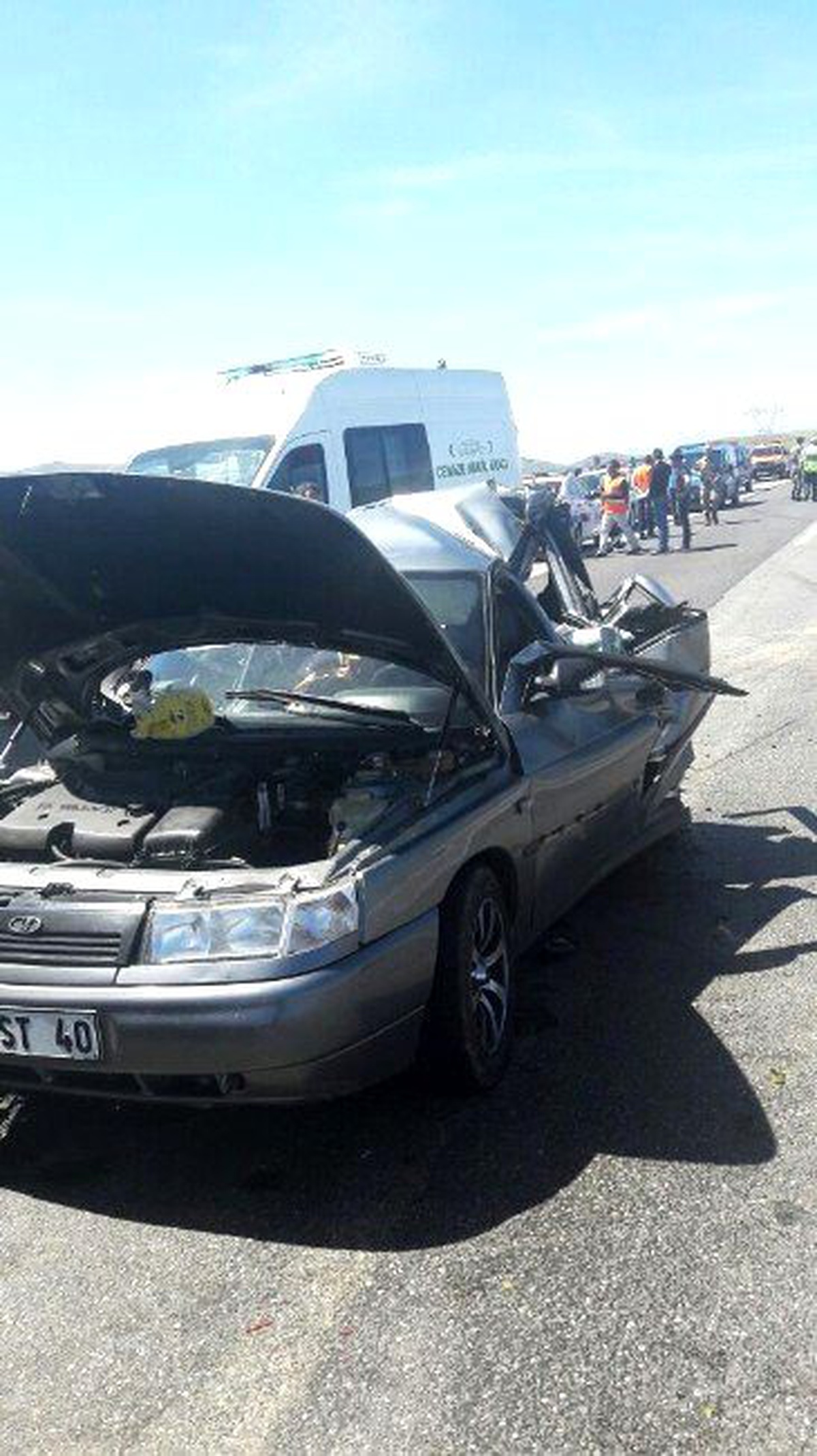 Kamyon Otomobile Çarptı: 1 Ölü, 4 Yaralı