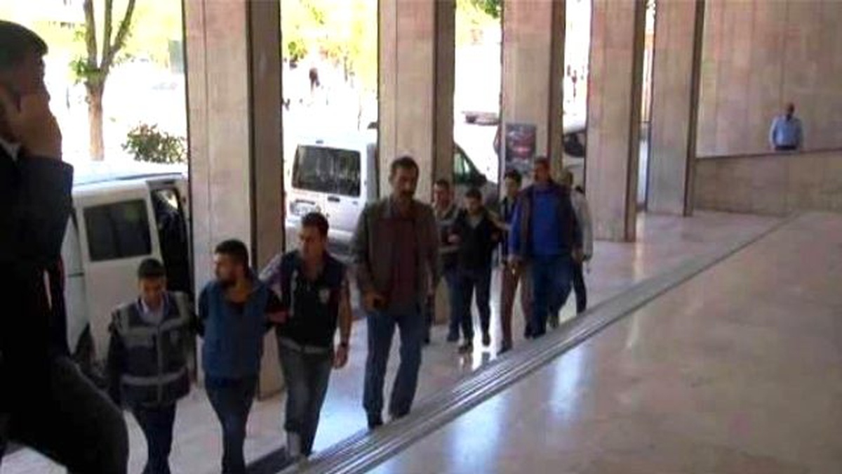 Kanlı Biten Silahlı Kavgaya 5 Gözaltı