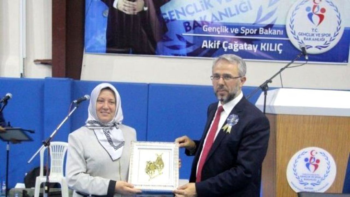 Moldovalı Elena Müslüman Oldu
