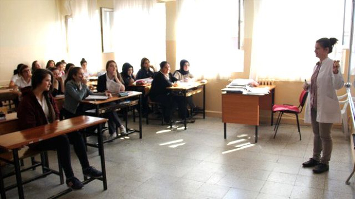 Öğretmenlerin Yer Değiştirme Takvimi Açıklandı