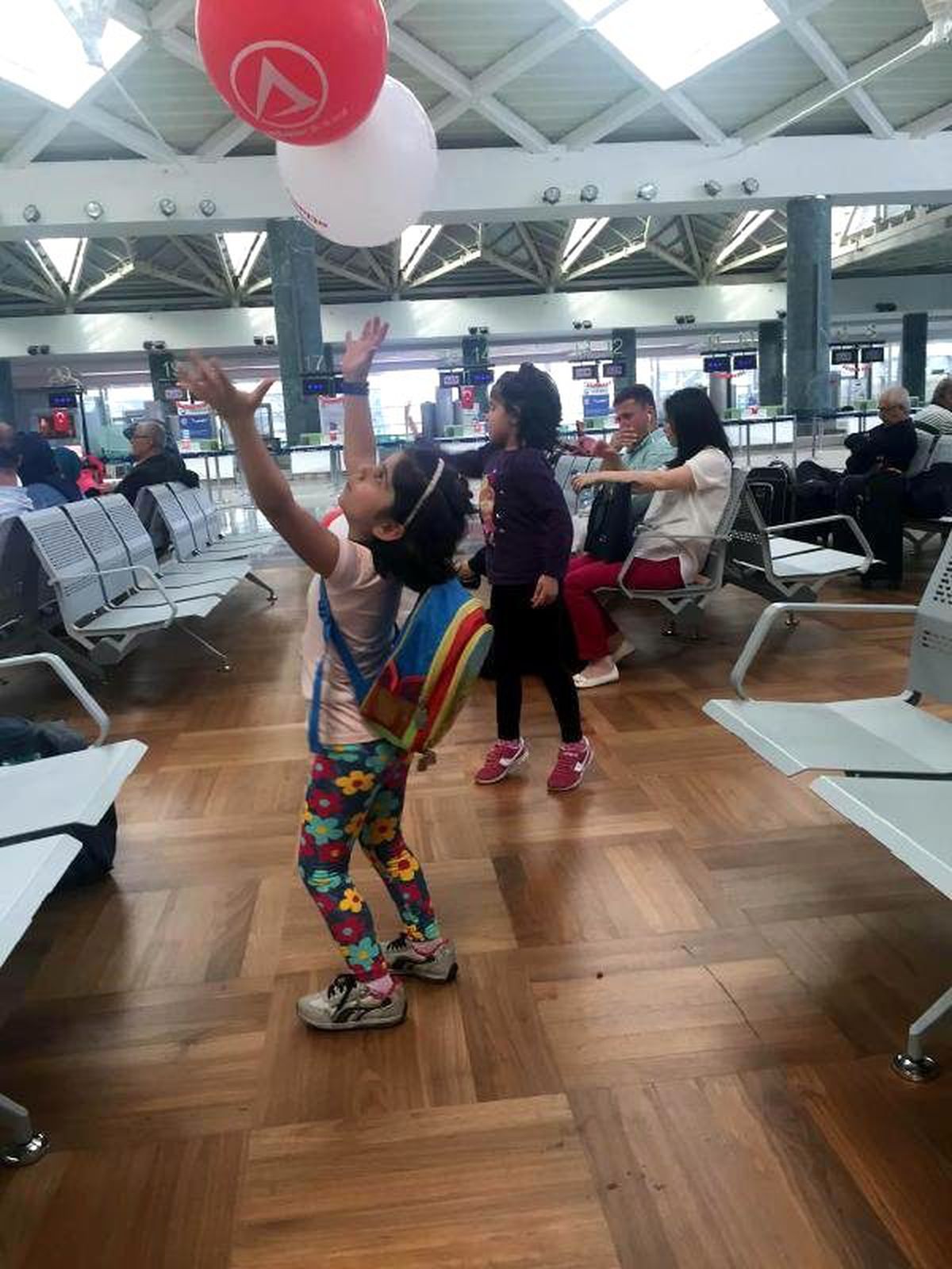 Suriyeli Maha ve Çocukları, Ölüm Botuna Değil, Uçağa Bindiler