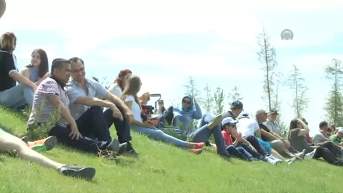 Türk Yıldızları Expo 2016 Antalya Sergi Alanı\'nda Gösteri Yaptı