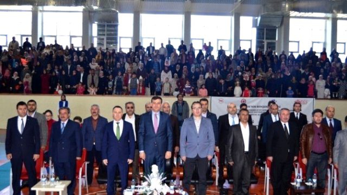 23 Nisan Aziziye\'de Coşku ile Kutlandı