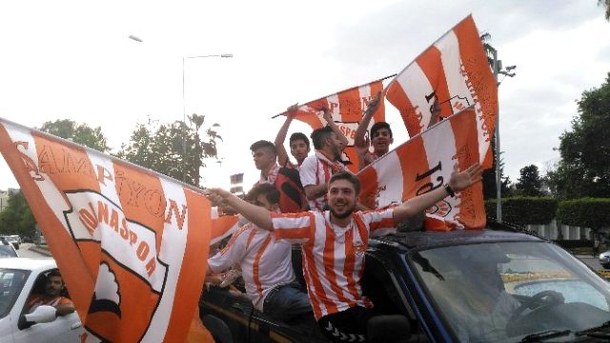 Adana\'da Süper Lig Sevinci