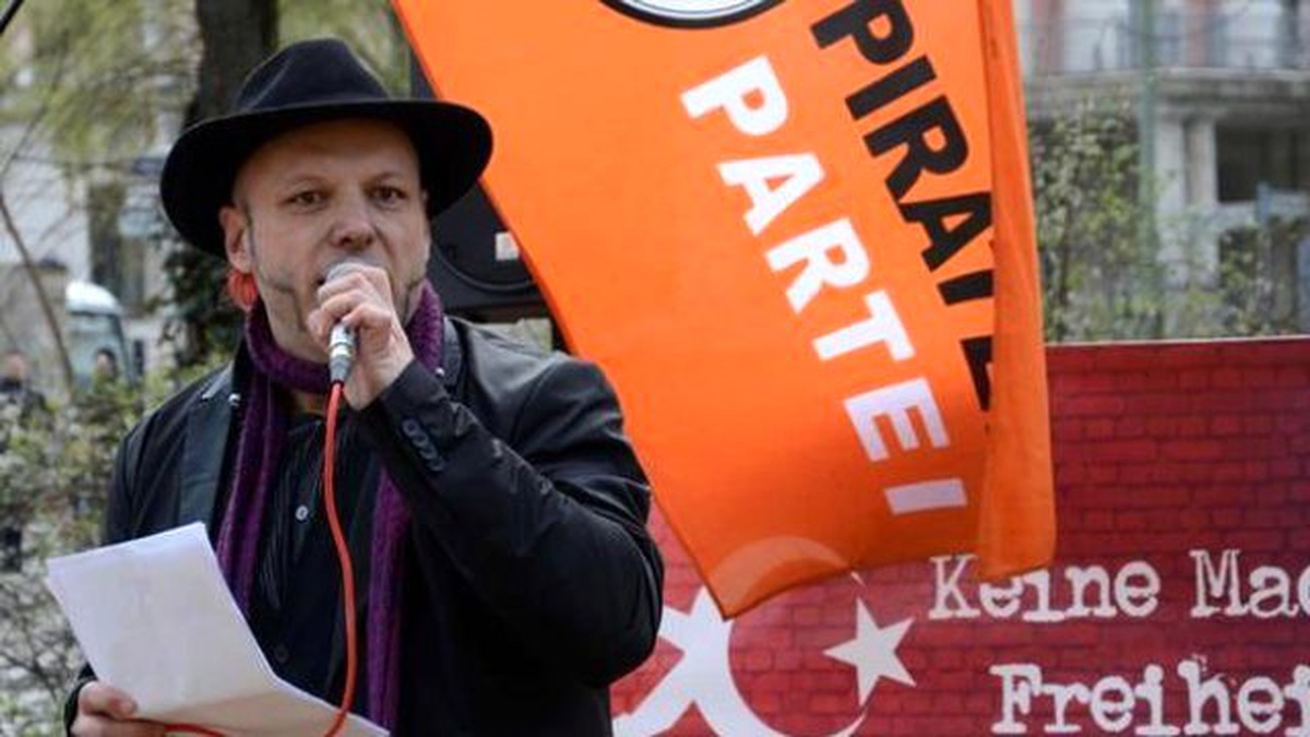 Alman Parti Lideri Gözaltına Alındı