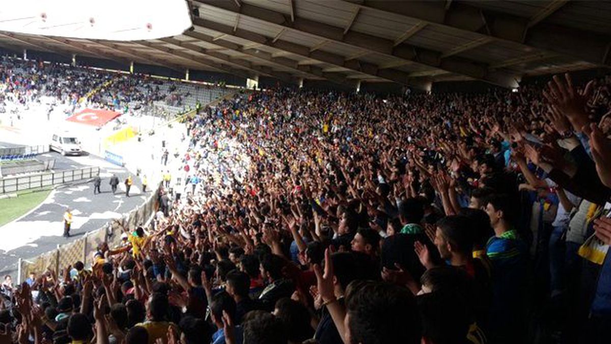 Ankaragücü Taraftarı, 5 Amedsporlu Yöneticiye Saldırdı