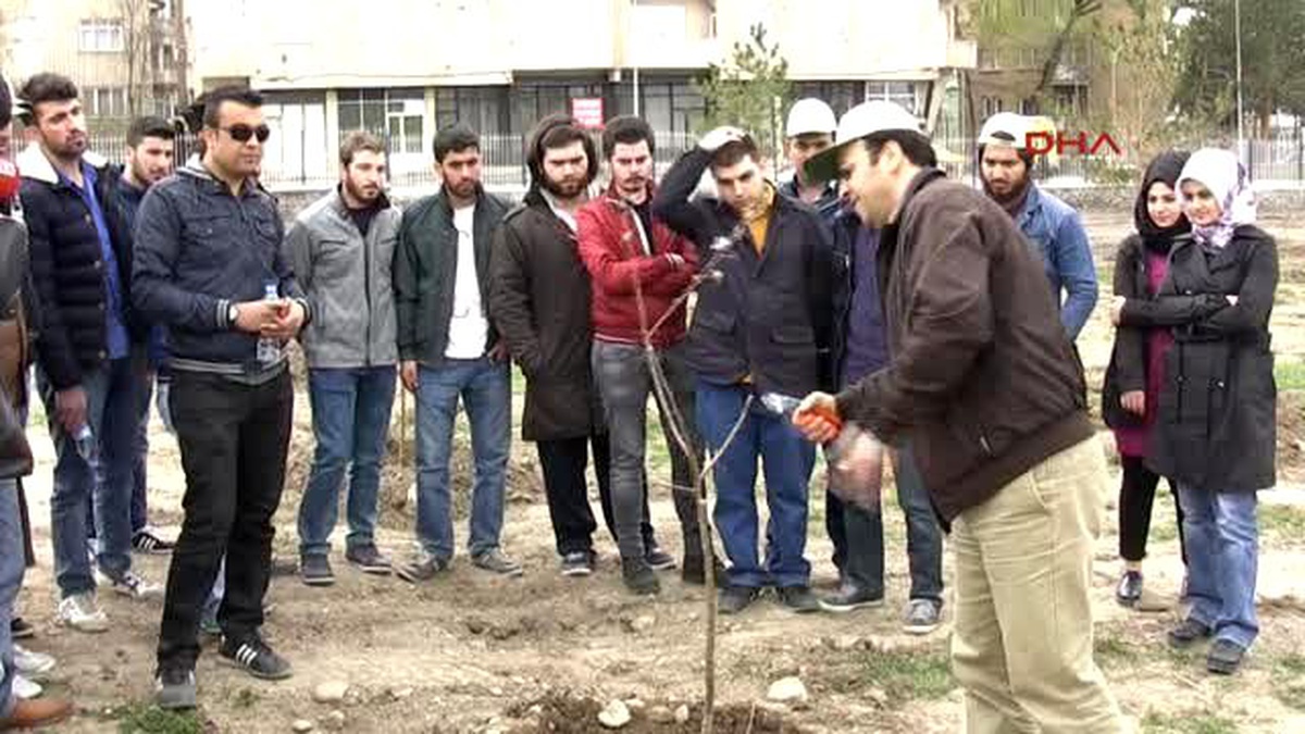 Atatürk Üniversitesi Erzurum\'da Elma Yetiştirecek
