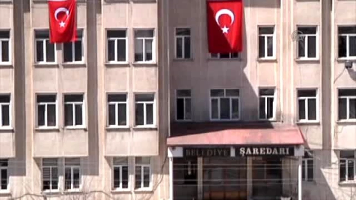 Belediye Yanında \'Bombalı\' Tuzak