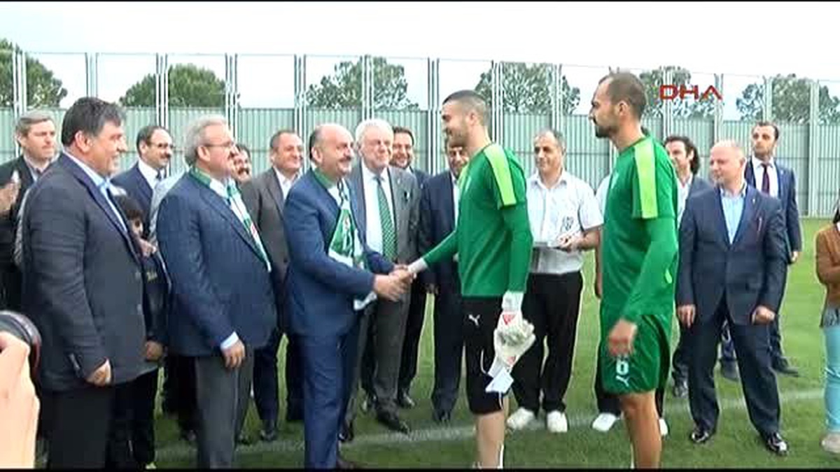 Bursa Müezzinoğlu\'ndan Bursaspor\'a Bağış