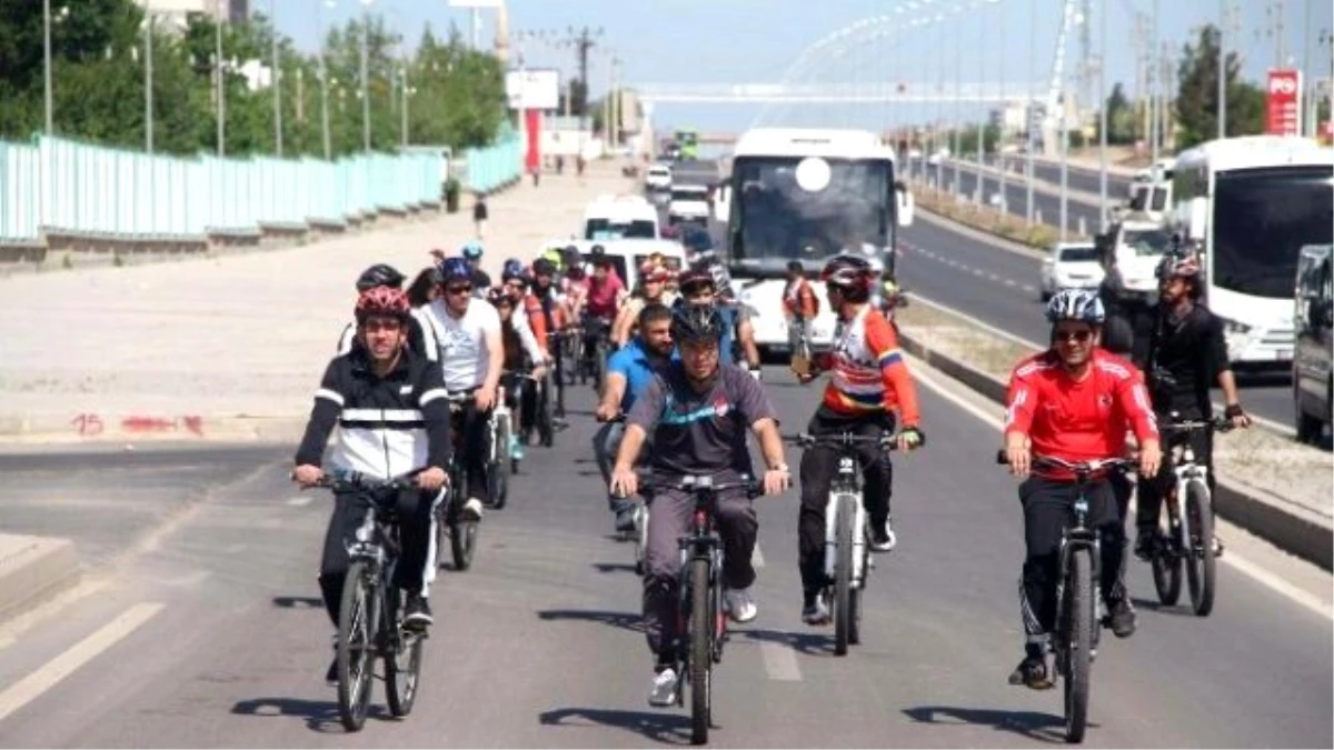 Diyarbakır\'da Bisiklet Etkinliği Düzenlendi