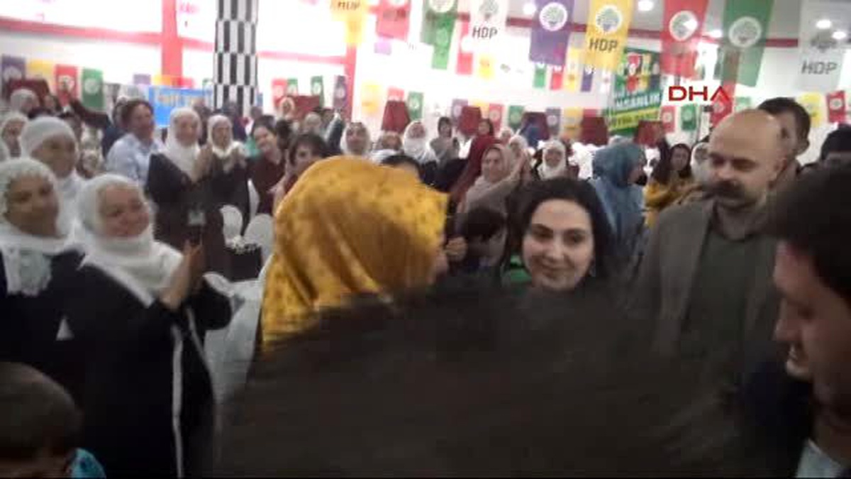 Hdp Eş Genel Başkanı Yüksekdağ: Biz Onlara Mecbur Değiliz