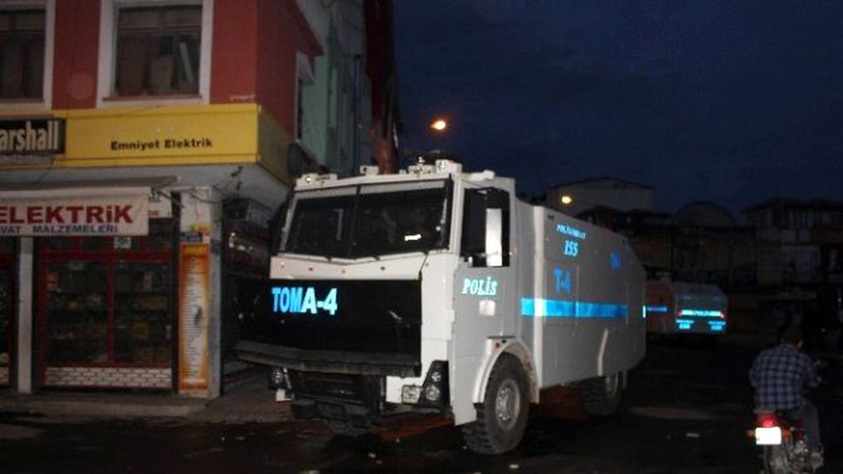 Kilis\'te Yürüyüşe Toma\'lı Müdahale
