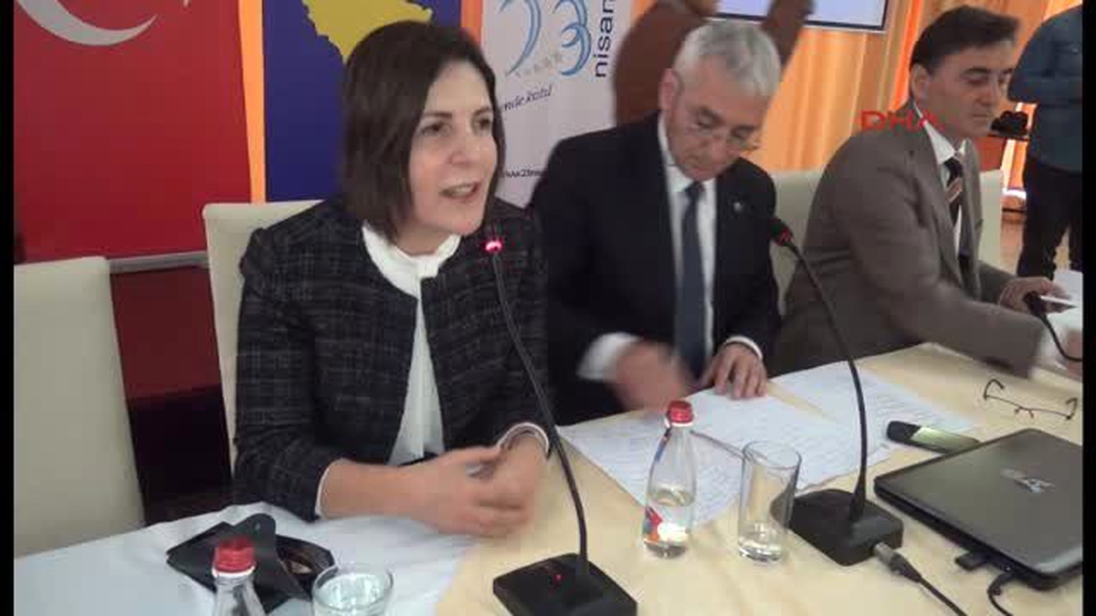 Kosova\'ya Gelen KKTC Meclis Başkanı Siber\'den Kosovalı Türklere: \'Kültürümüz Bir Gelin Paylaşalım\'