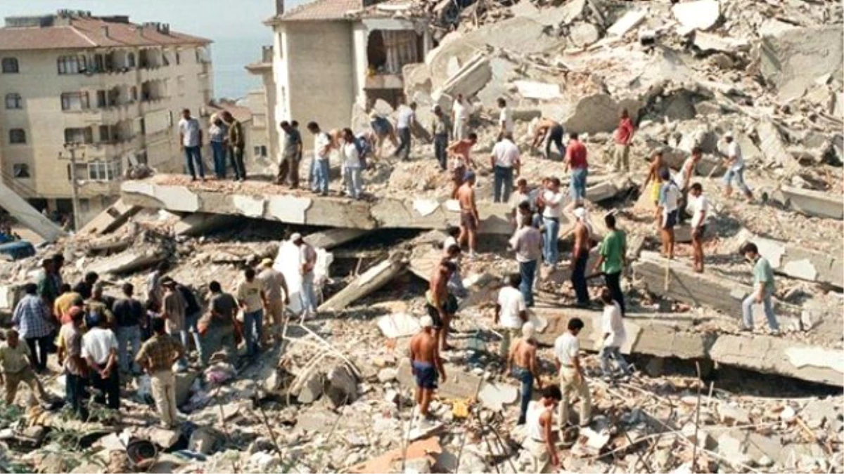 Marmara Depremi İçin Korkutan Rakamlar: 300 Bin Bina Yıkılır, 100 Bin Kişi Ölür