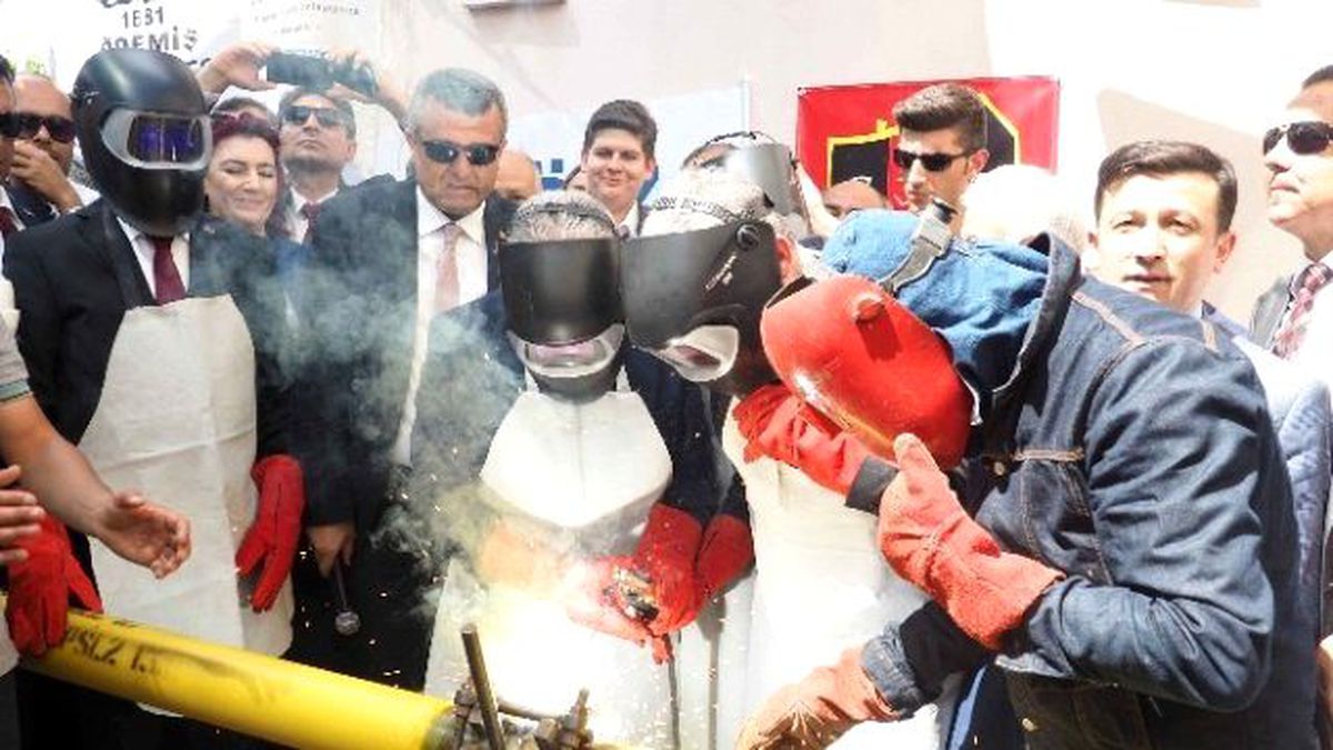 Ödemiş\'e Doğalgazın İlk Kaynağı Bakan Yıldırım\'dan