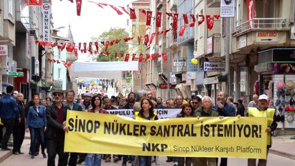 Sinop\'ta \'Nükleere Hayır\' Mitingi
