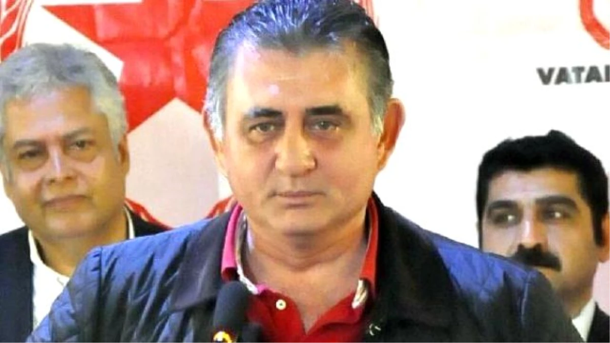 Ümit Zileli, İzmir\'de Gözaltına Alınıp Serbest Bırakıldı