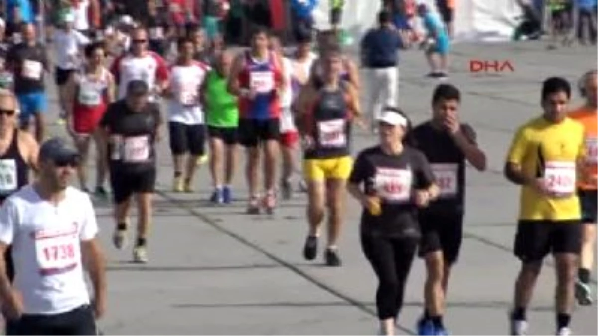 Vodafone İstanbul Yarı Maratonu Başladı