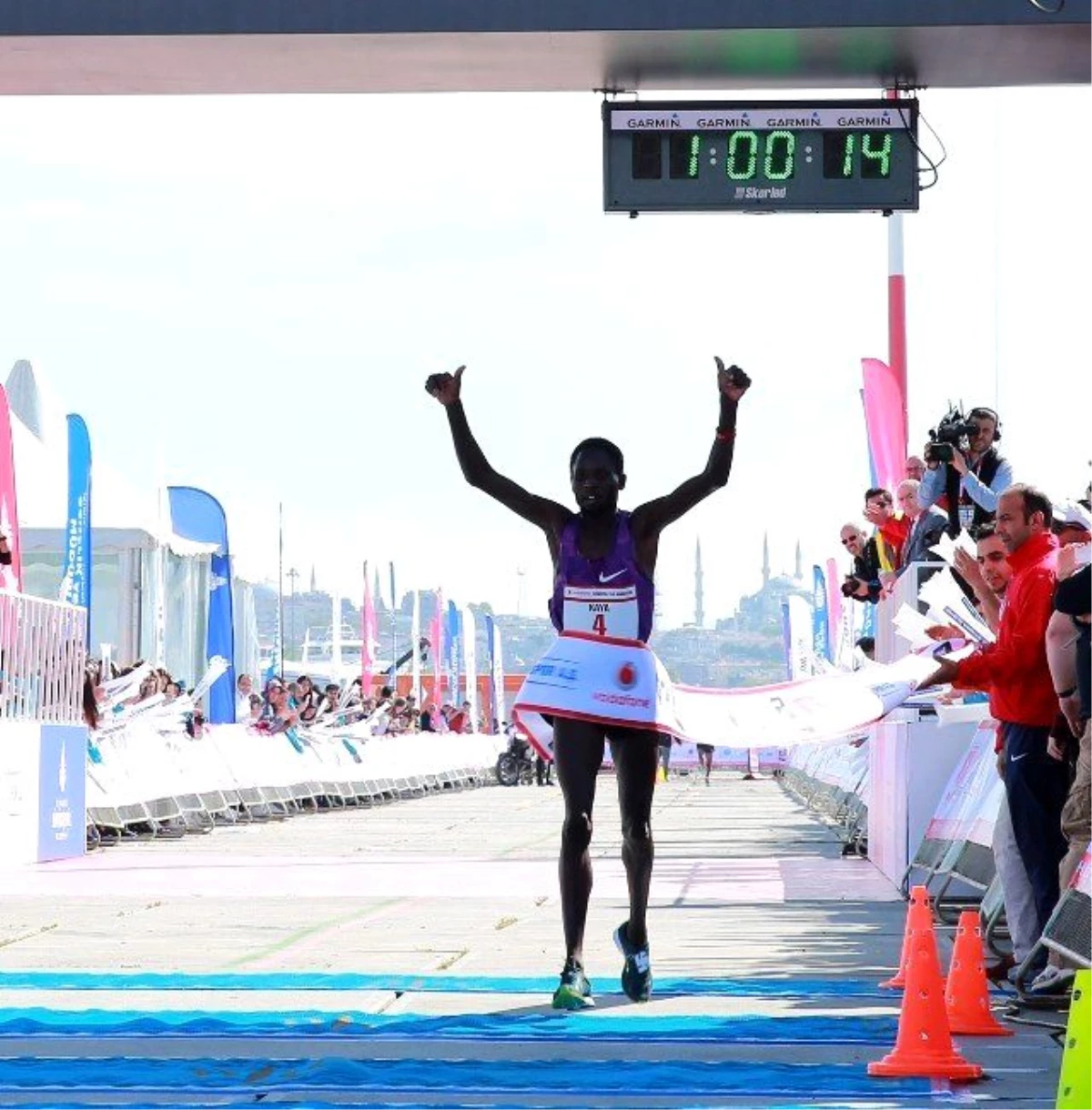 Vodafone İstanbul Yarı Maratonu\'nu Milli Atlet Ali Kaya Kazandı