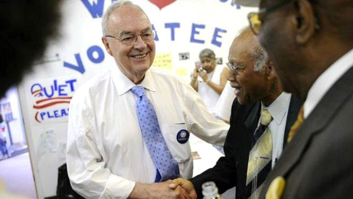 Eski Senatör 2. Evliliğini Bir Erkekle Yapıyor