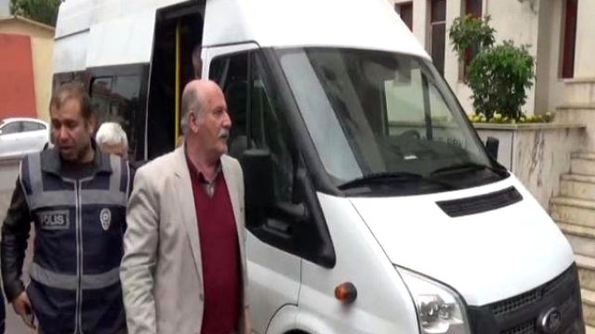 Afyonkarahisar\'da Fetö/pdy Şüphelileri Adliyeye Sevk Edildi