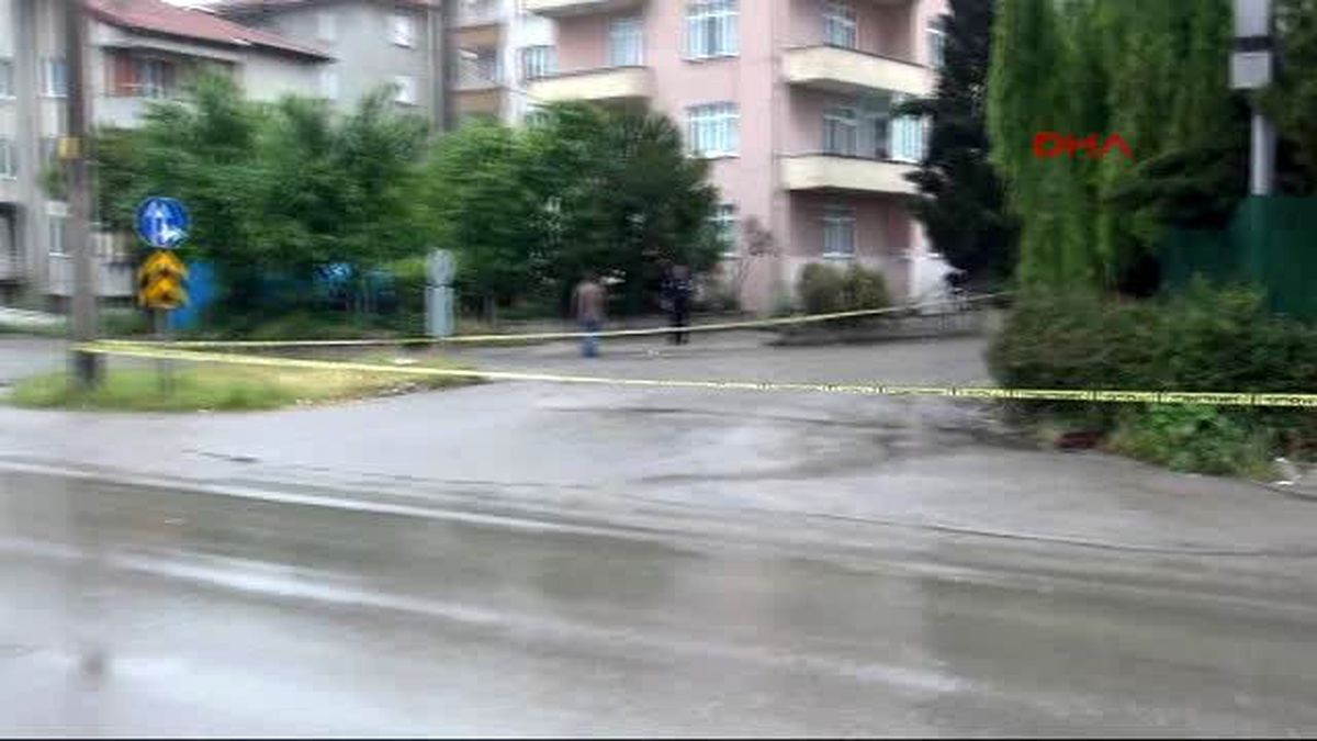 Bartın Vali\'nin Oturduğu Sokakta Şüpheli Çanta Paniği
