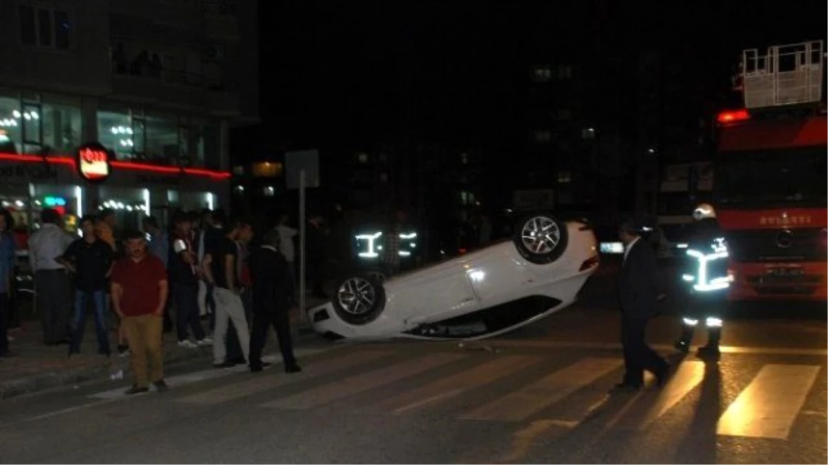Batman\'da Trafik Kazası: 2 Yaralı