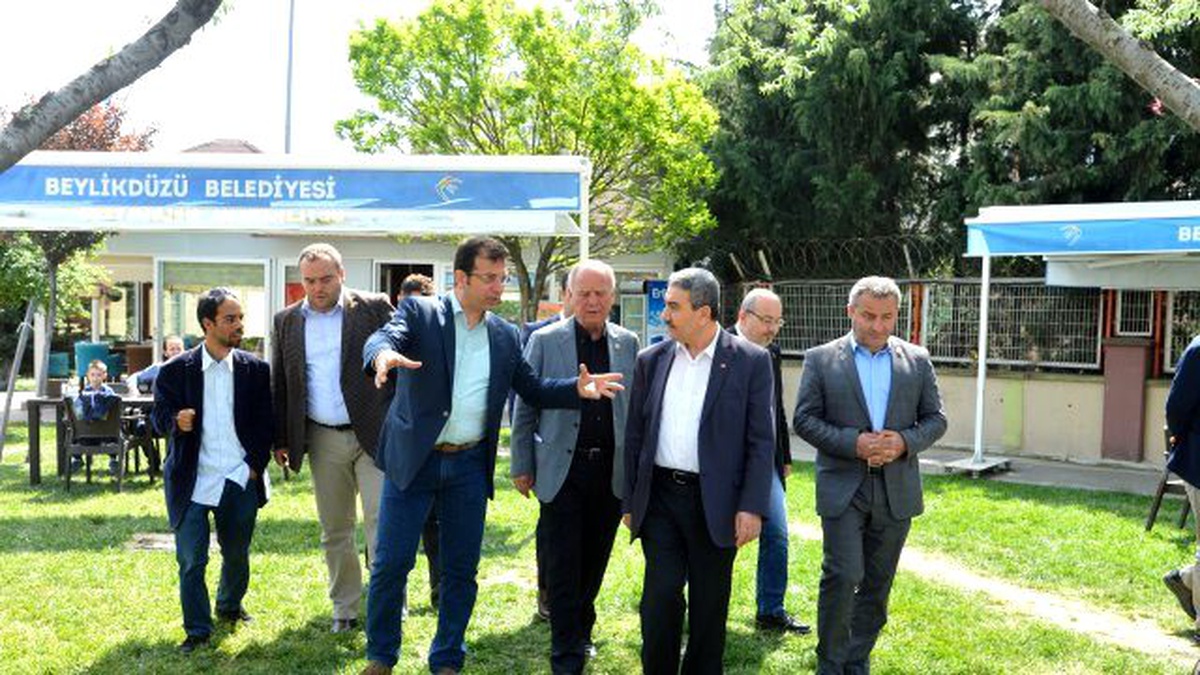 Beylikdüzü\'nde Din Görevlileri Bir Araya Geldi