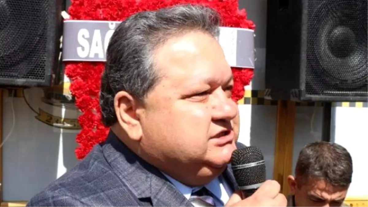 Burdurlu Taksiciler Şehit Aileleri ve Gaziler İçin Direksiyona Geçti