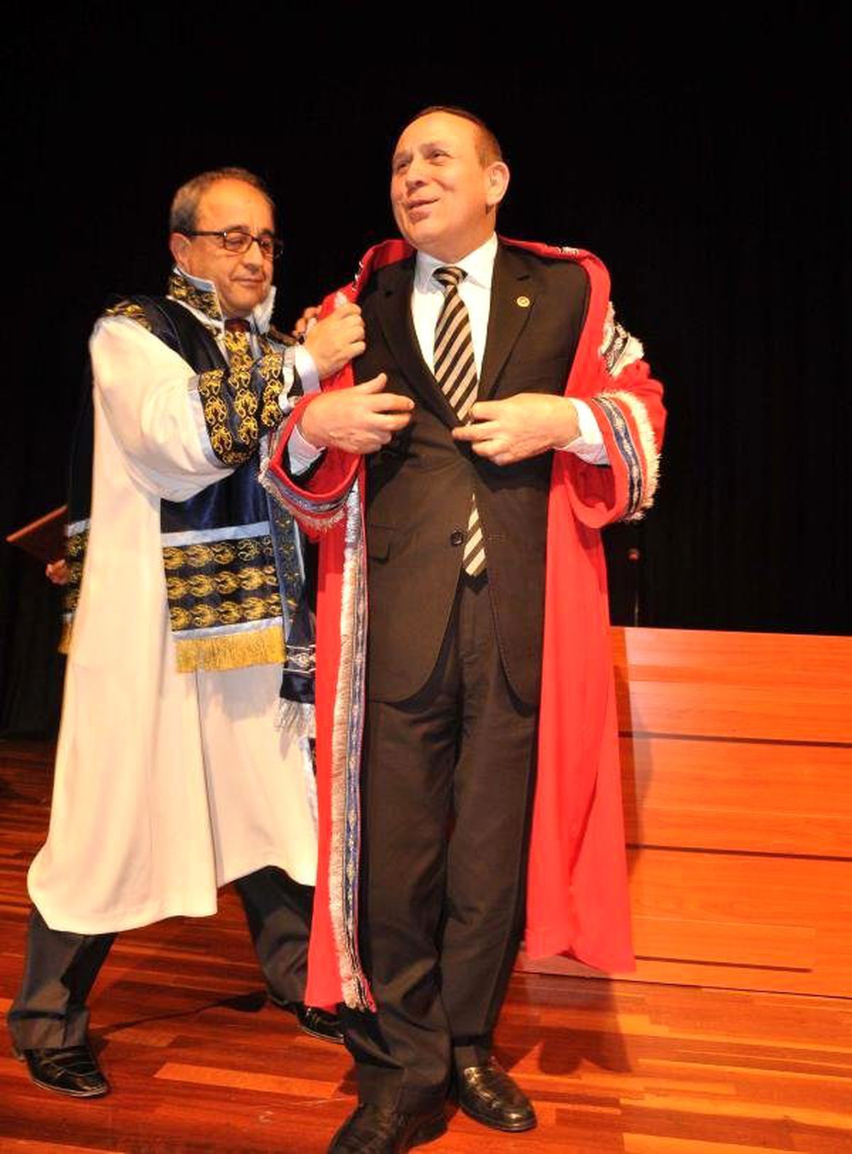 Burhan Kuzu: Yeni Anayasa İçin Mutlaka Referanduma Gidilecek