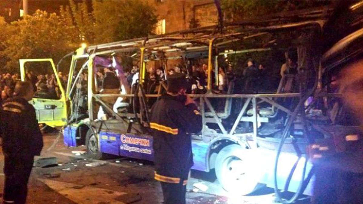 Ermenistan\'da Otobüste Patlama: Bir Kişi Öldü