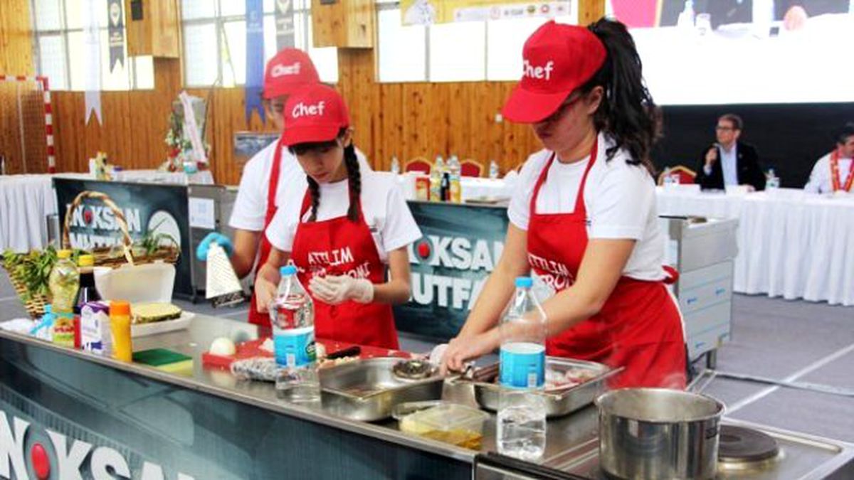 Gençler Aşçılık İçin Yarıştı