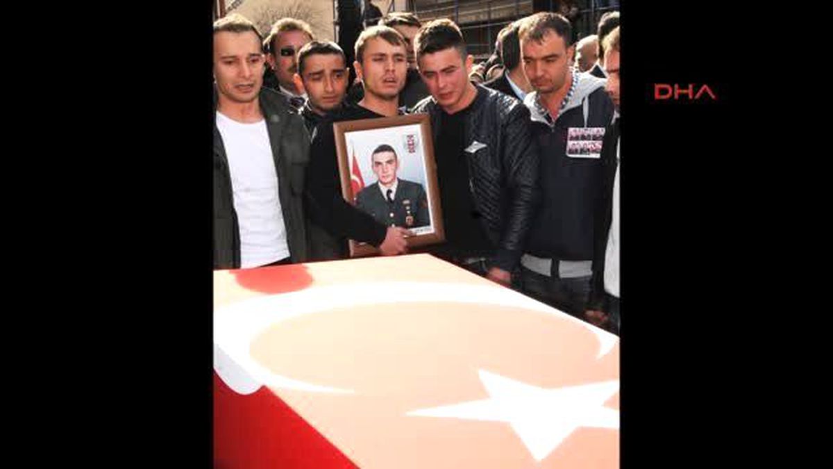 3 Hafta Önce Şehit Arkadaşının Tabutuna Sarılan Uzman Çavuş, Bugün Şehit Oldu