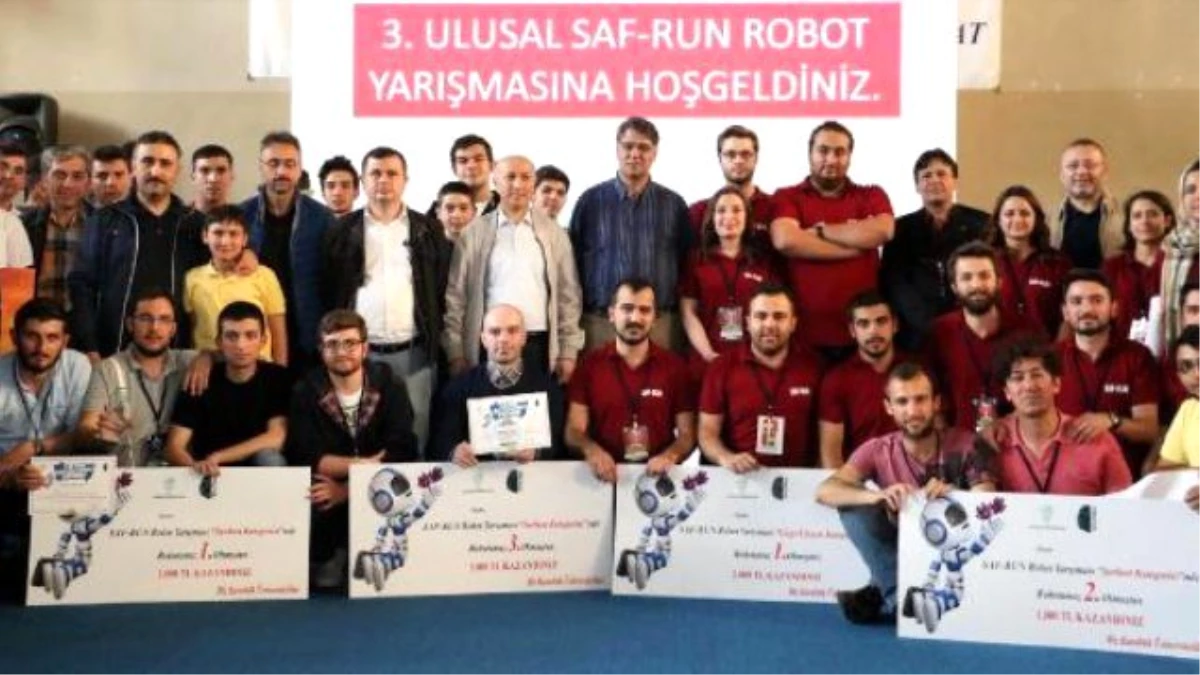 Karabük Üniversitesi\'nde Robotlar Yarıştı