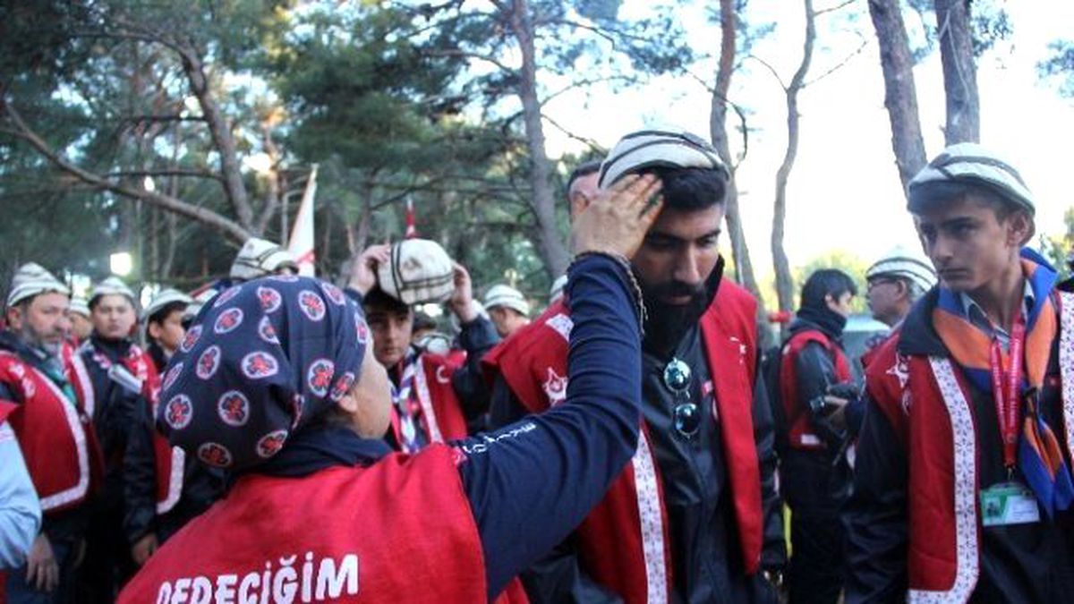 Kınalı Kuzular Dedelerinin İzinde
