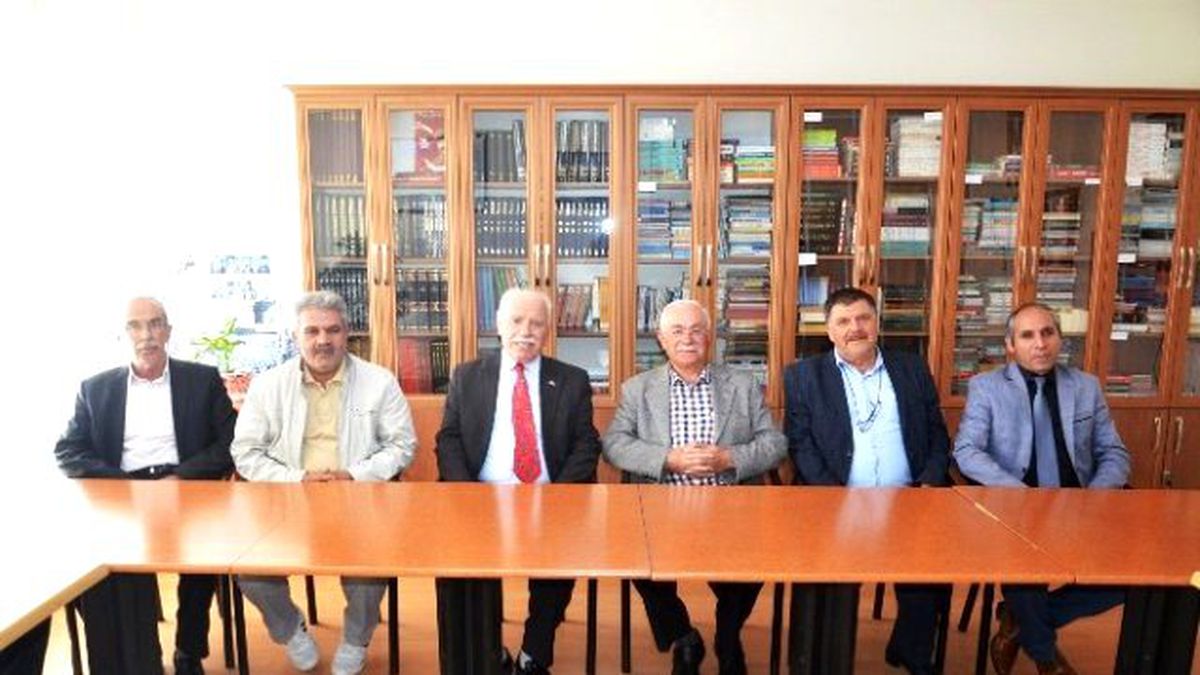 MHP\'den, Cem Vakfı\'na Ziyaret
