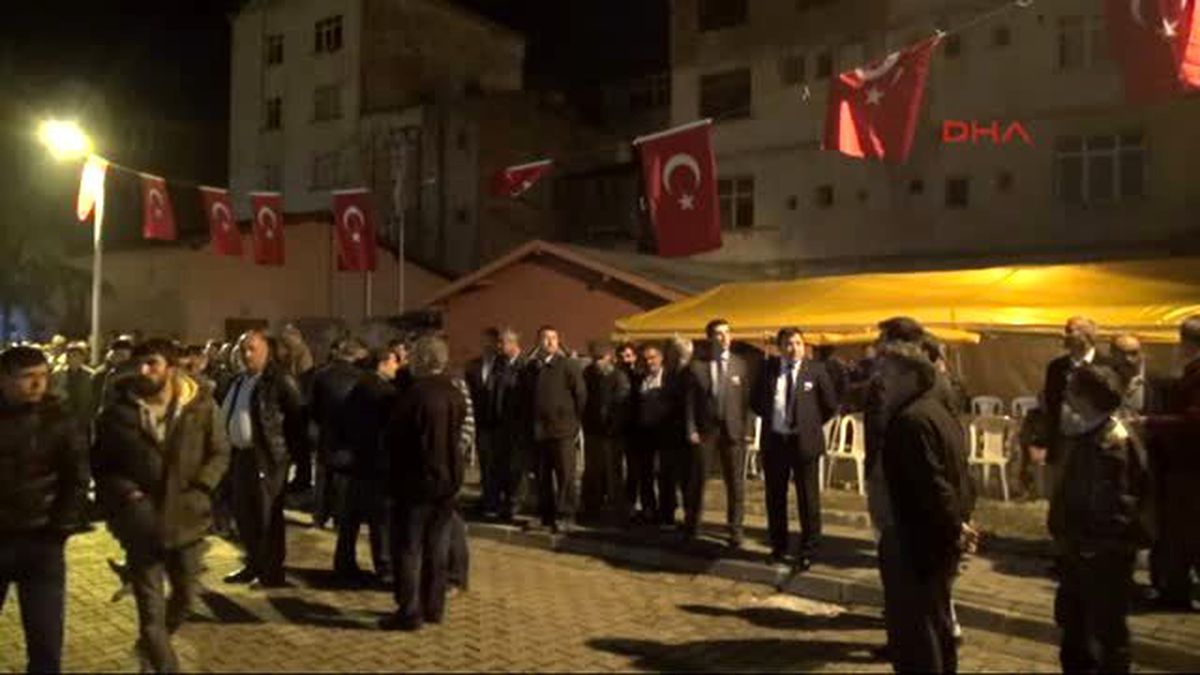 Şehit Cenazesi Memleketi Yağlıdere\'de