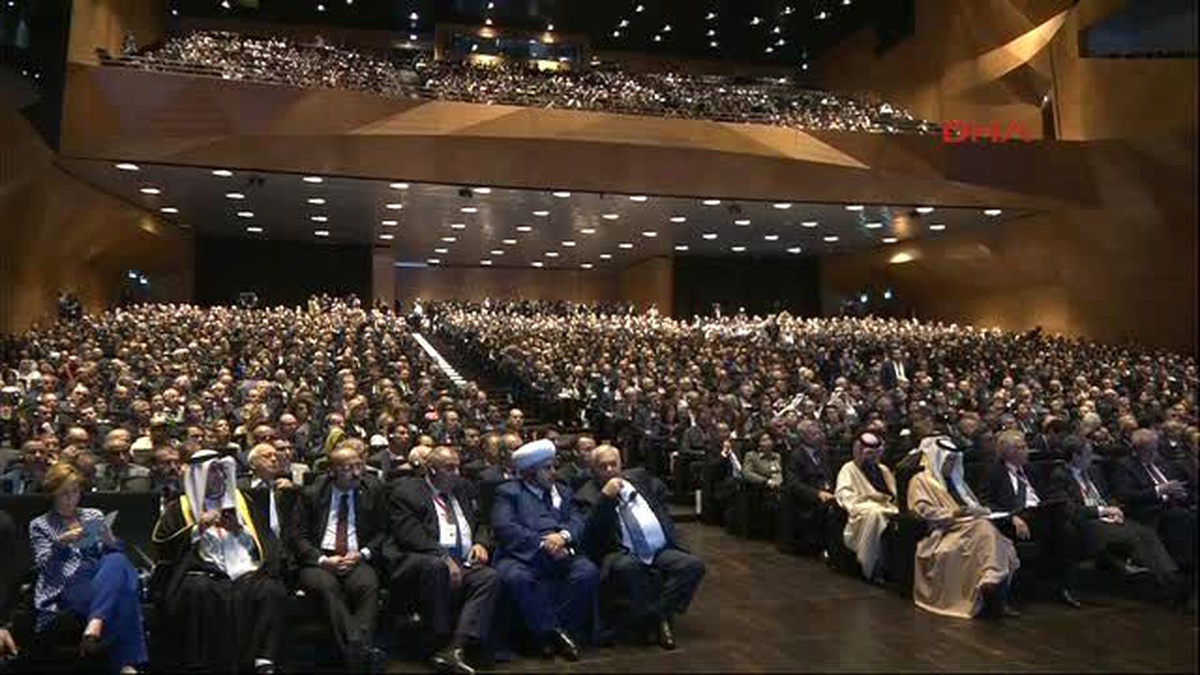 1- Cumhurbaşkanı Erdoğan 21\'nci Yüzyılın Sorumlu Liderleri Olarak Tehlikeli Gidişata Son Vermek...