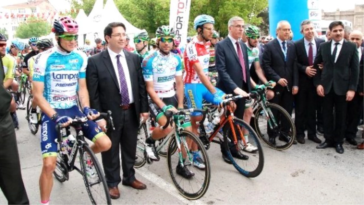 52. Cumhurbaşkanlığı Bisiklet Turu 3. Etabı Aksaray\'da Başladı