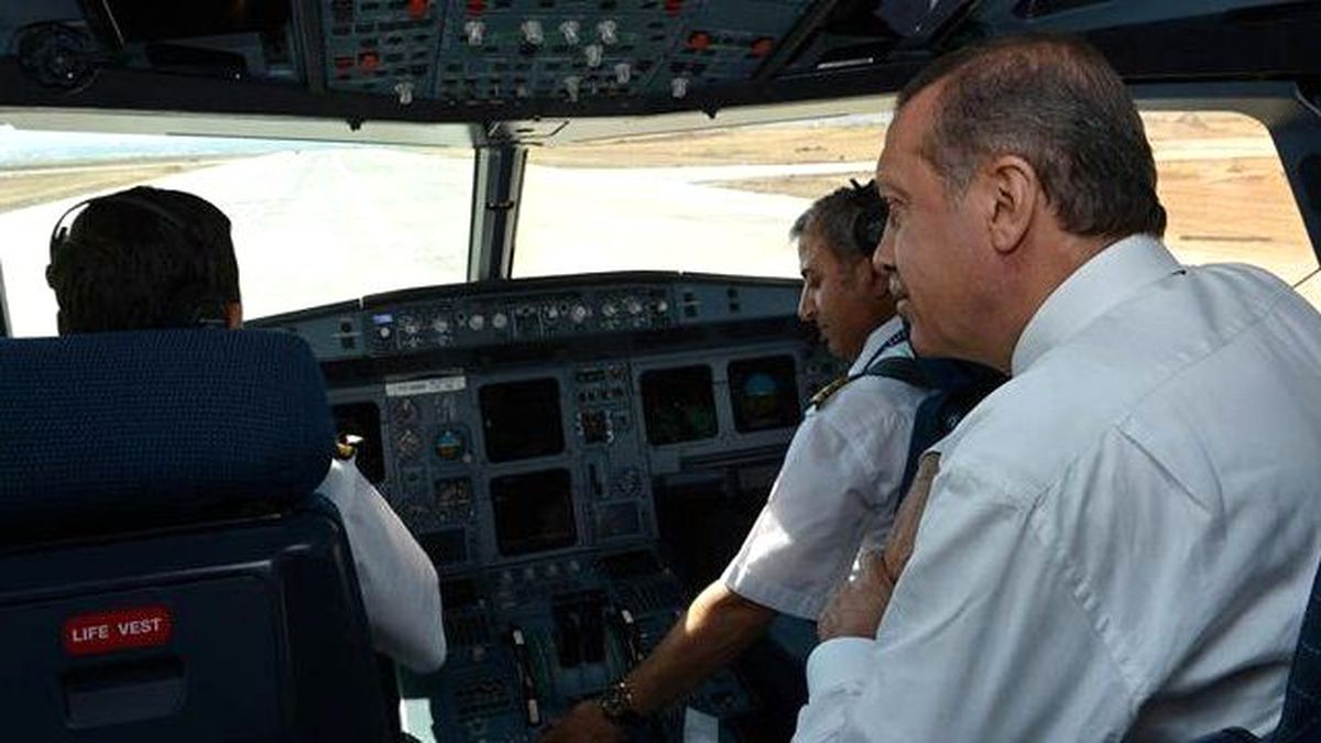 Erdoğan "Dünya Pilotlar Günü"nü Kokpitten Kutladı