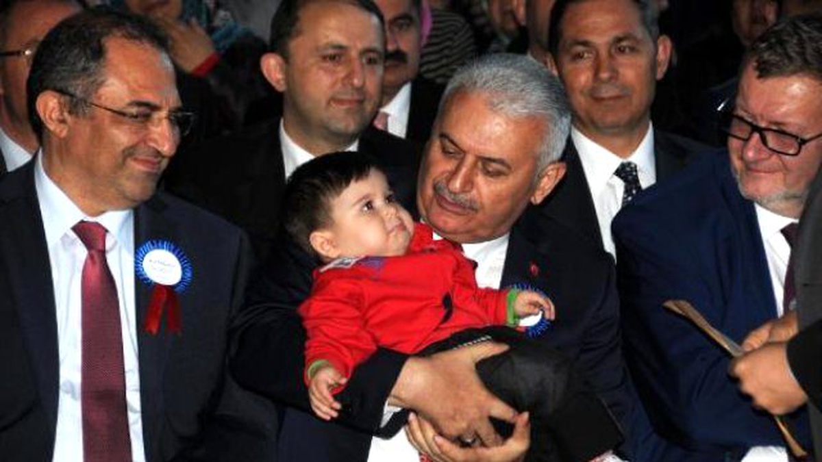 Bakan Yıldırım: Demiryolu Ağımızın Yüzde 85\'ini Yeniledik (3)