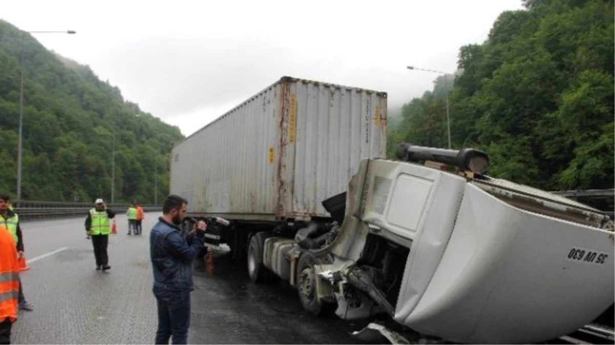 Bolu Dağı Tüneli\'nde Trafik Kazası: 1 Yaralı