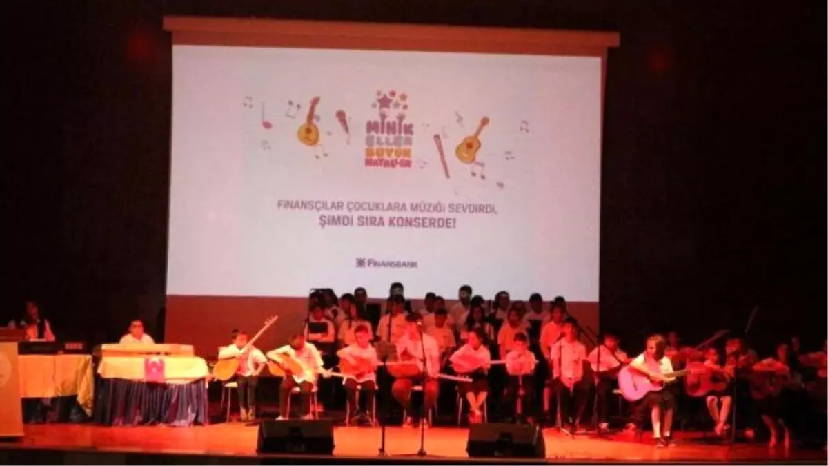 Çocuklardan çocuklara 23 Nisan konseri