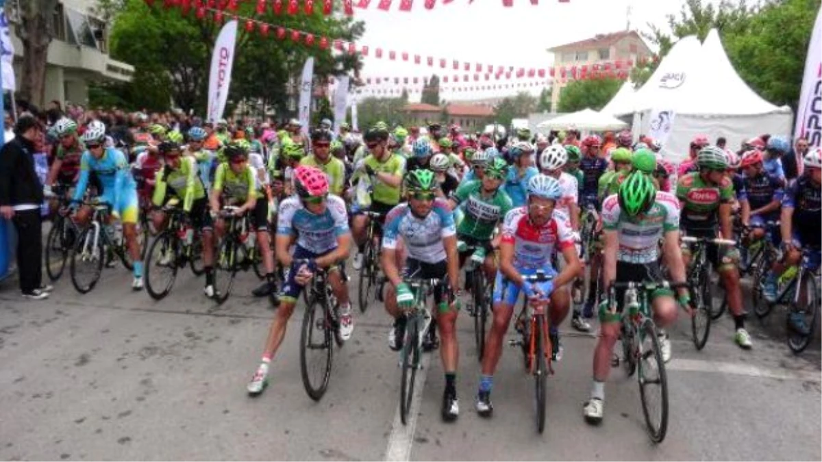 Cumhurbaşkanlığı Bisiklet Turu Aksaray-Konya Etabı Başladı