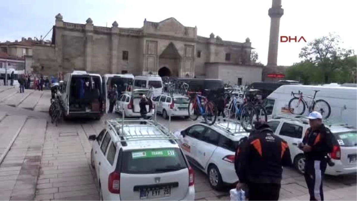 Cumhurbaşkanlığı Bisiklet Turu Aksaray-Konya Etabı Başladı