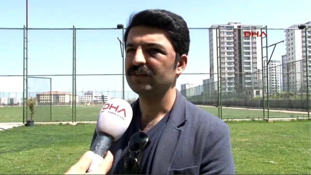 Diyarbakır Dayak Yiyen Amedspor Yöneticisi Mızrak: Boynum Kırılmasın Diye Aşağıya Doğru Uzandım