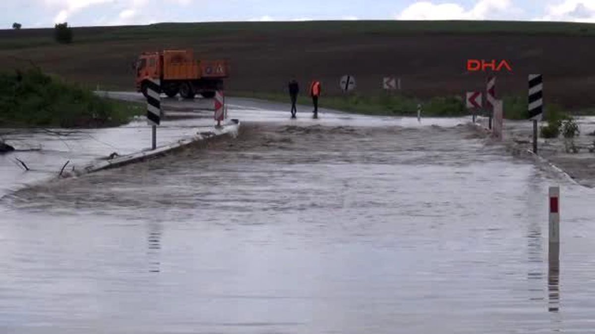 Edirne Dere Taştı, Yol Kapandı