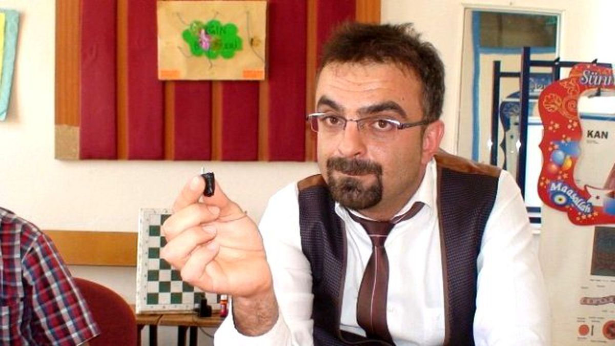 Konyalı Öğretmen, En Küçük Şarj Cihazını Yaptı