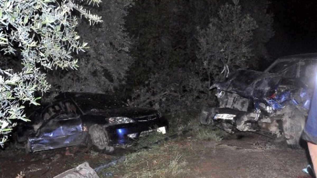İznik\'te Feci Kaza, 2 Ölü 3 Yaralı