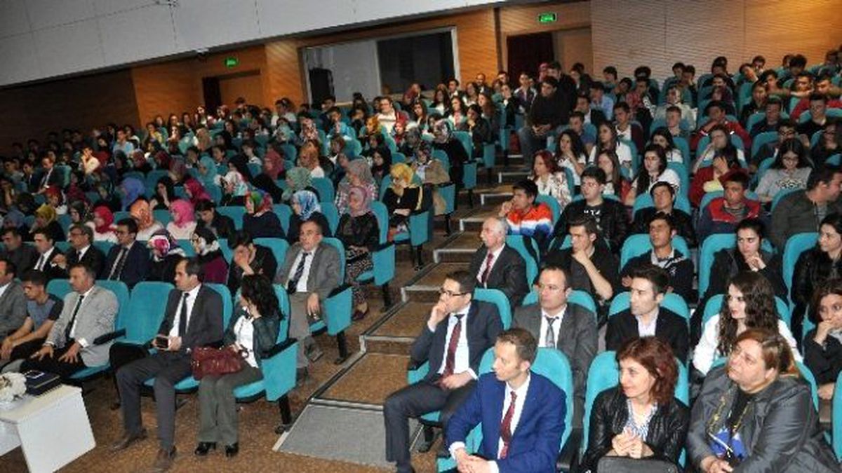 Lys Öncesi Öğrencilere \'Sınav Kaygısı ve Başarı Yolları\' Semineri